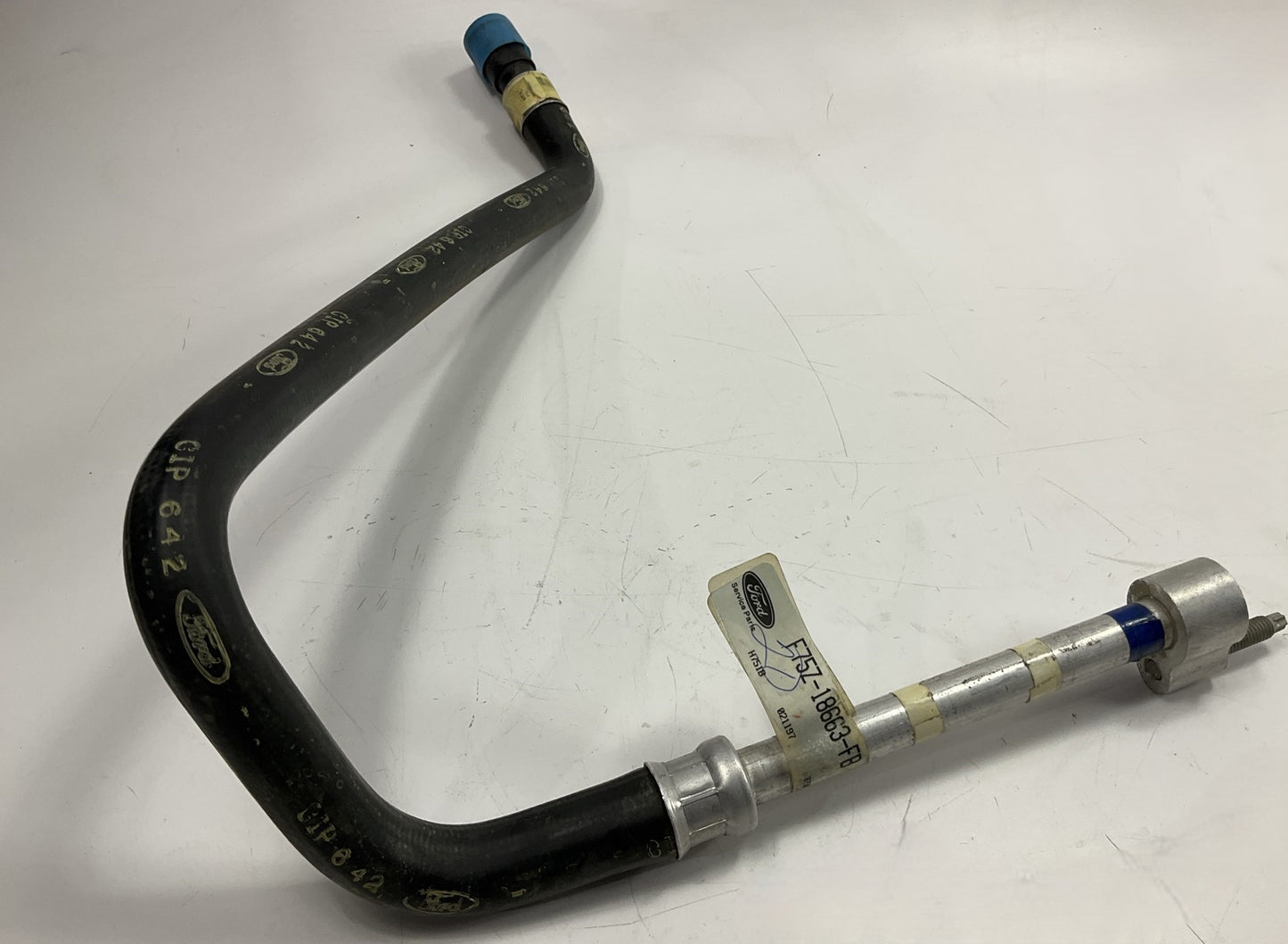 NEW - OEM Ford F75Z-18663-FB HVAC Molded Aux. Heater Hose 1997-1998 Expedition