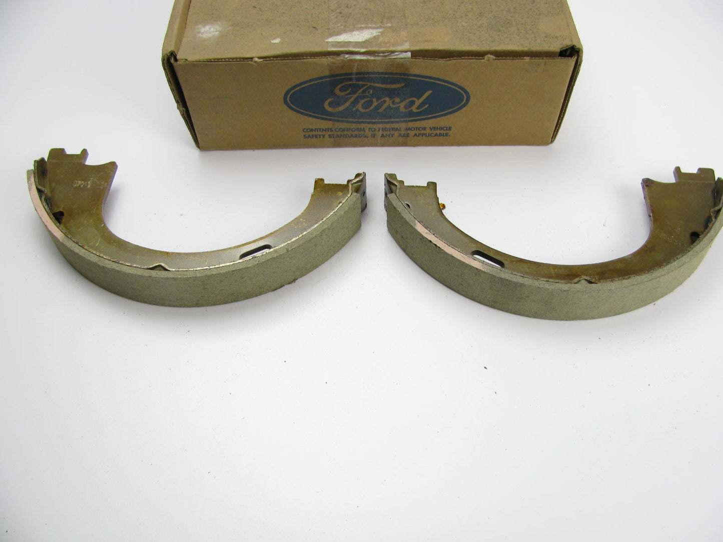 New OEM (2) Pcs Ford Rear Brake Shoes For 97-08 F150 F75Z-2648-AB