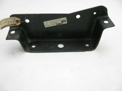 NEW - OEM Ford F75Z-5M497-AA Torsion Bar Reinforcement Bracket 1997-04 F150 4WD