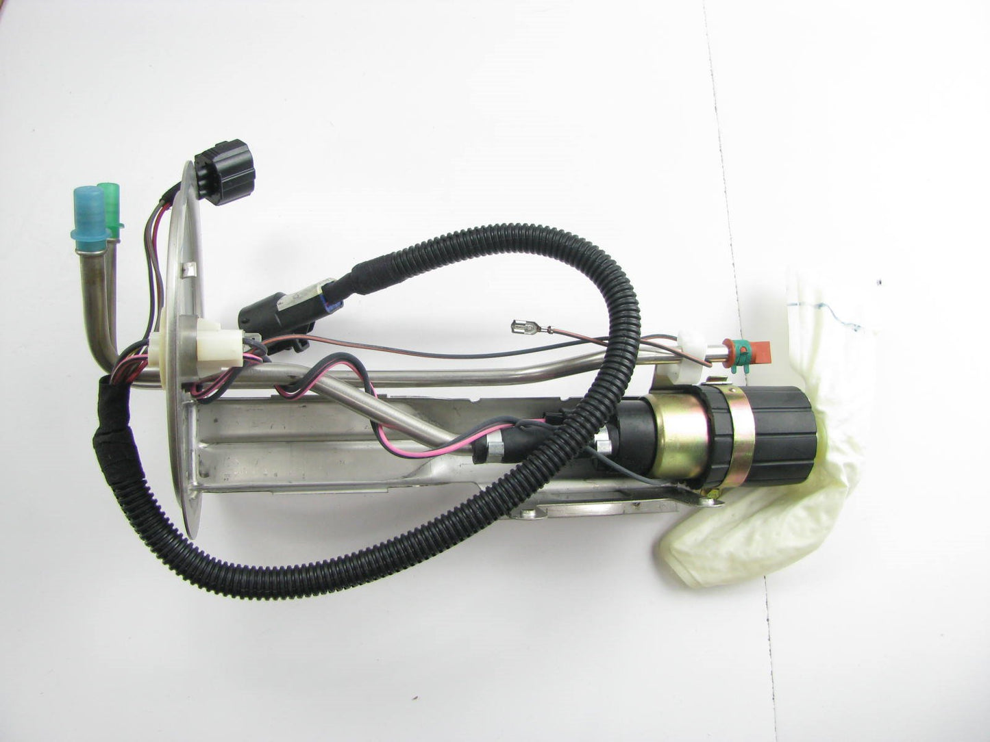 New Genuine OEM Ford F75Z-9A407-EA Fuel Pump 1997-1998 Ford Expedition RWD ONLY