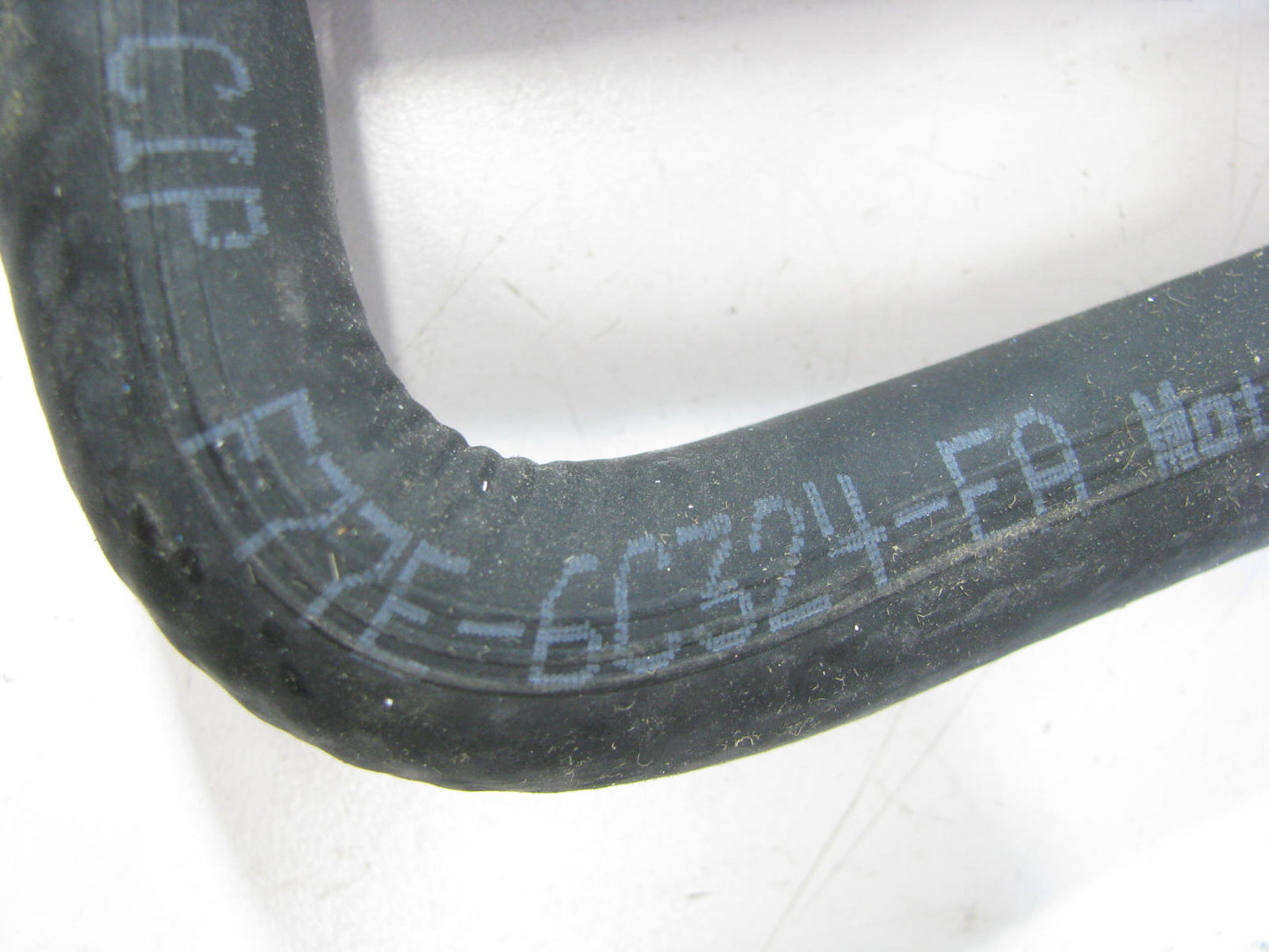 NEW - OEM Ford F77E-6C324-EA PCV Connector Hose 1996-1997 Explorer 5.0L-V8