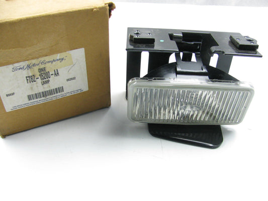 97-00 Ford Windstar Right Passenger Fog Lamp Light NEW Genuine OEM  F78Z-15200-A