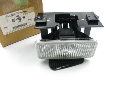 NEW - OEM Ford F78Z-15201-AA Fog Light Lamp - LEFT DRIVERS SIDE 1997-00 Windstar