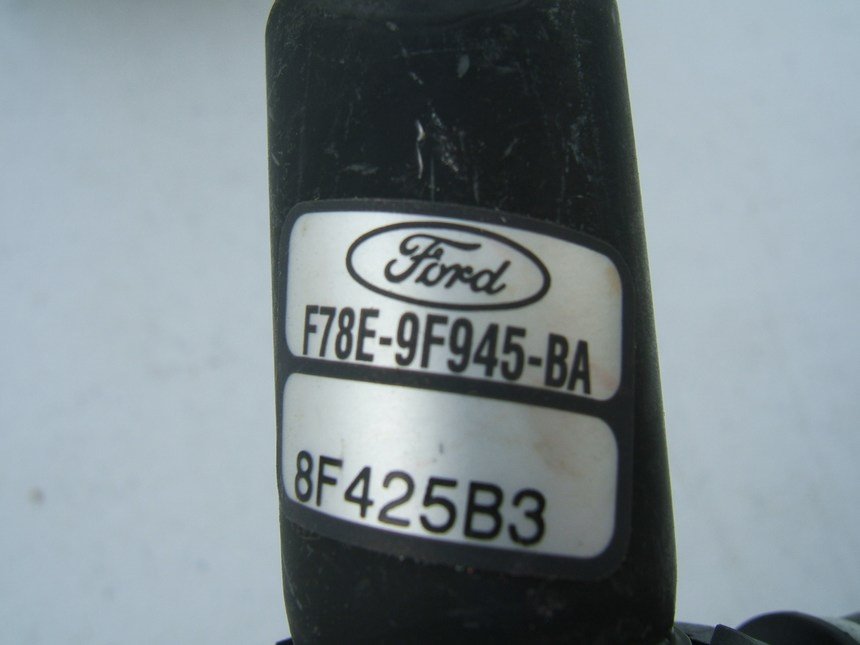 NEW - OEM Ford F78Z-9F945-BA Vapor Canister Purge Valve Solenoid