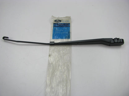 New RIGHT Passenger Side Windshield Wiper Arm OEM 1993-2002 Ford Crown Victoria
