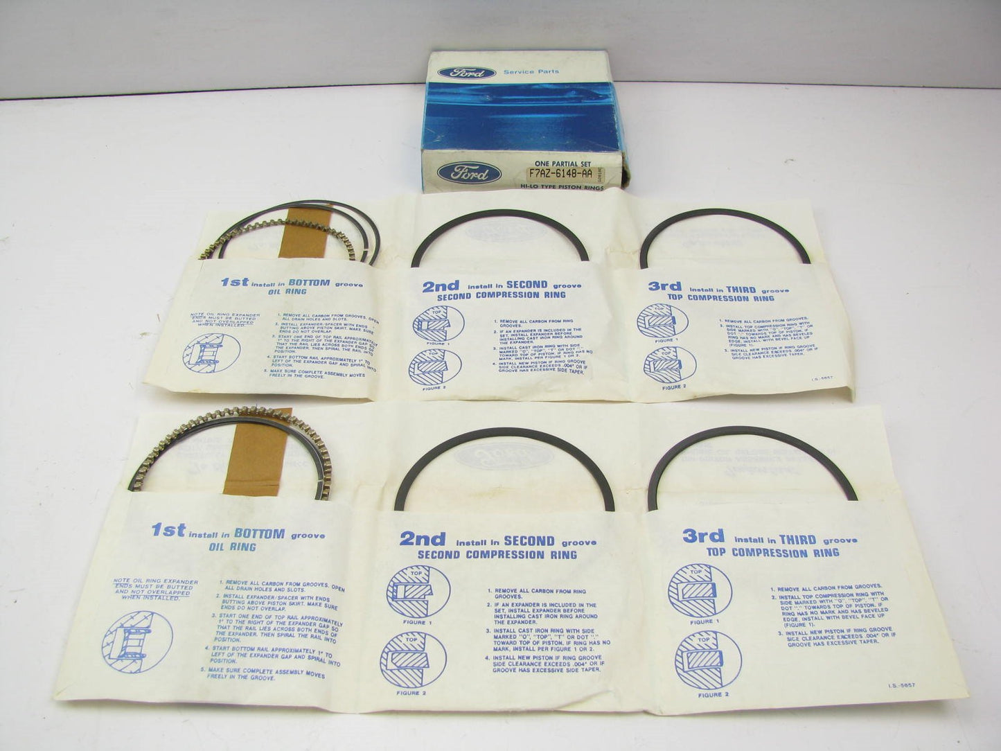 DOES 2 PISTONS - OEM 1992-00 Ford 4.6L 281 V8 Piston Rings F7AZ-6148-AA STANDARD