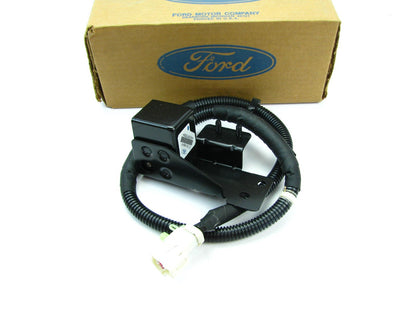 NEW GENUINE OEM Ford F7CZ-14B004-AA Front Right SRS Crash Sensor 1997 Escort