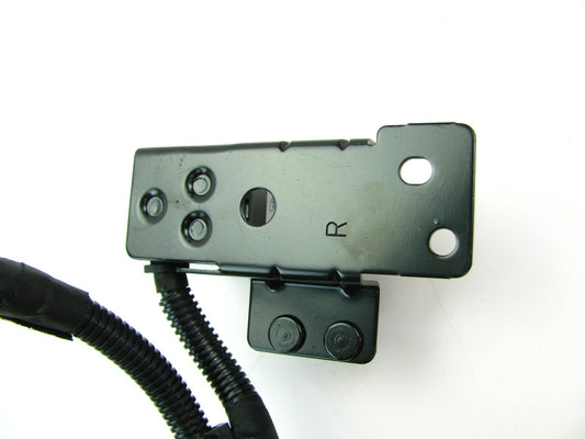 NEW GENUINE OEM Ford F7CZ-14B004-AA Front Right SRS Crash Sensor 1997 Escort