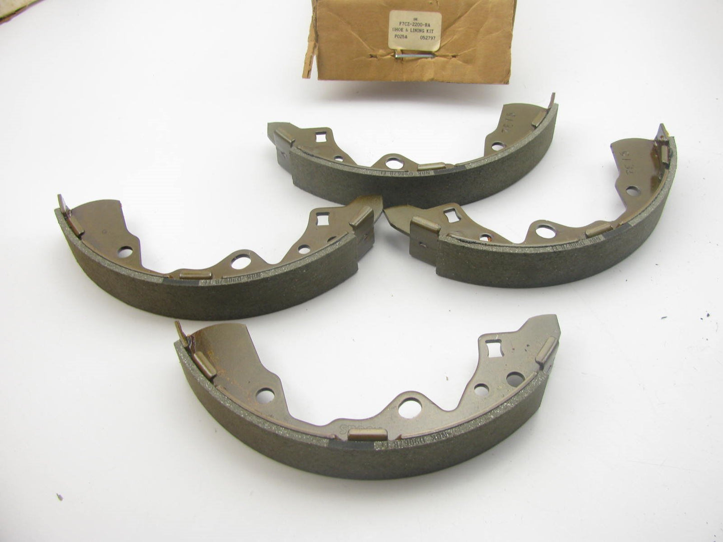 NEW GENUINE OEM Ford F7CZ-2200-BA Rear Drum Brake Shoes