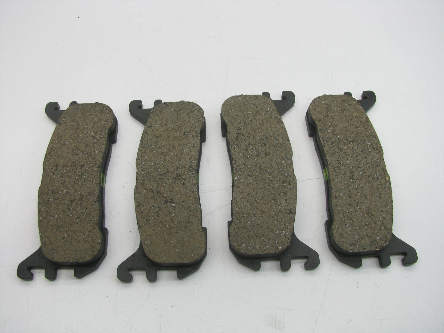 F7CZ-2200-CA Rear Brake Pads OEM For Ford Escort Tracer 1997-2000