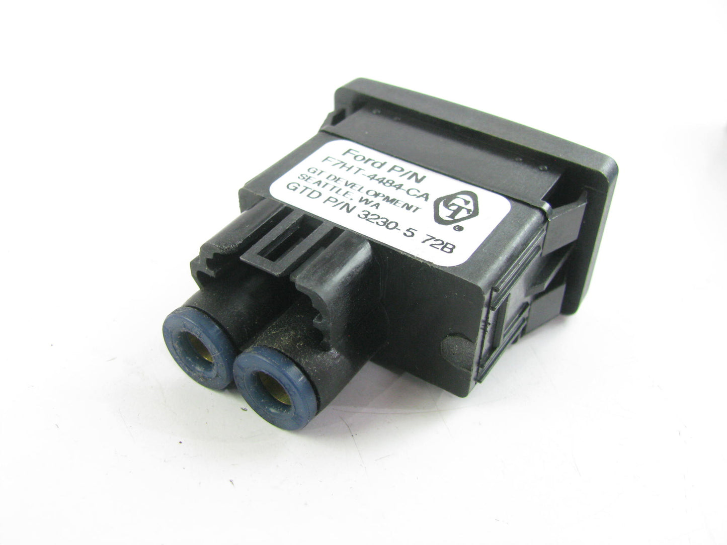 NEW OEM Ford F7HZ-4484-CA Differential Lockout Air Control Switch - F7HT-4484-CA