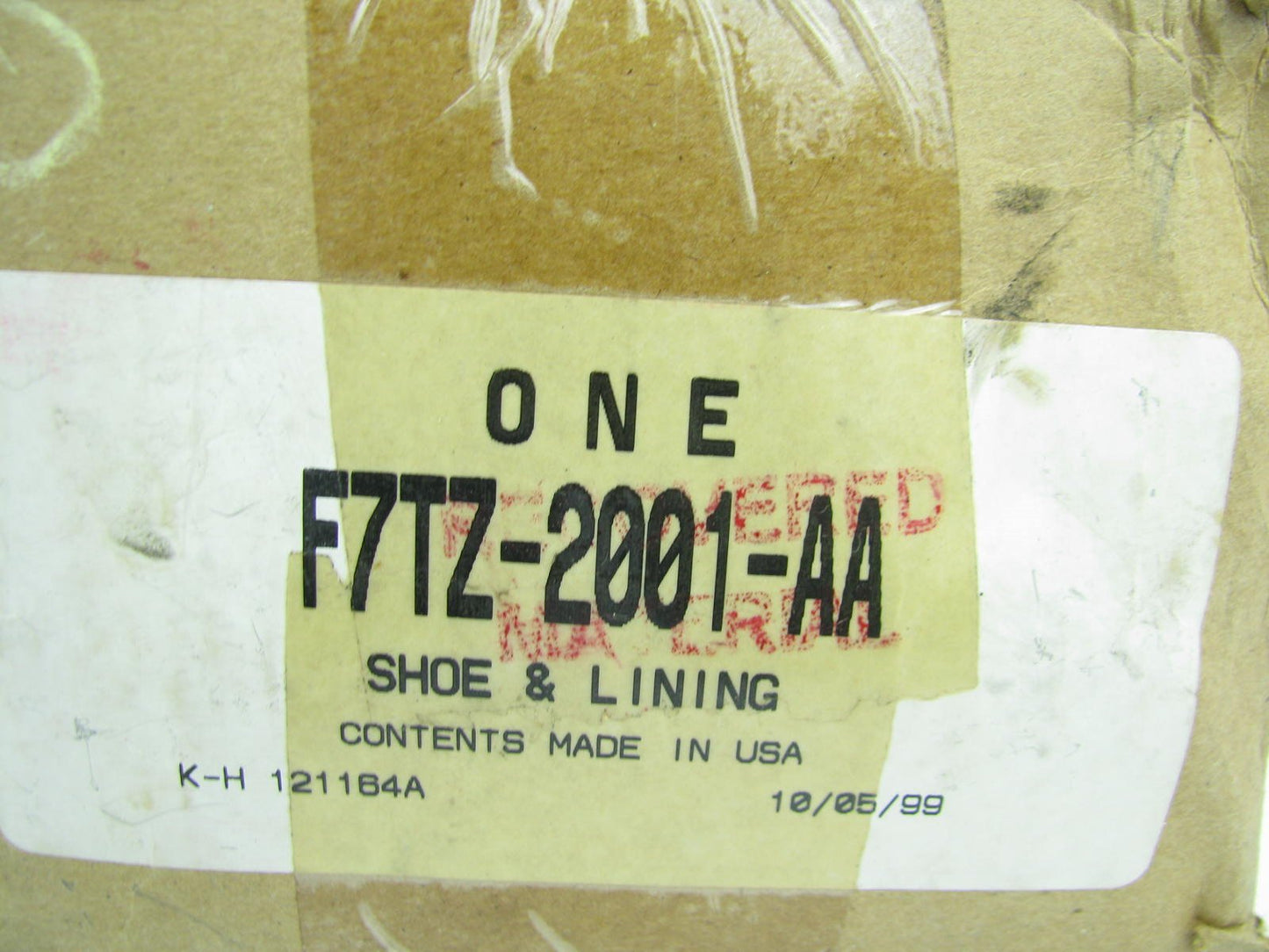 NEW GENUINE OEM Ford F7TZ-2001-AA REAR Brake Pads- 2000-2008 E-450 SUPER DUTY