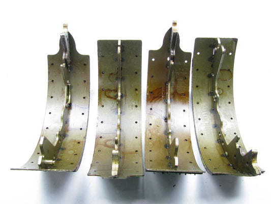 NEW GENUINE OEM Ford F7TZ-2200-DA Rear Drum Brake Shoes   12 1/8'' X 3 1/2''