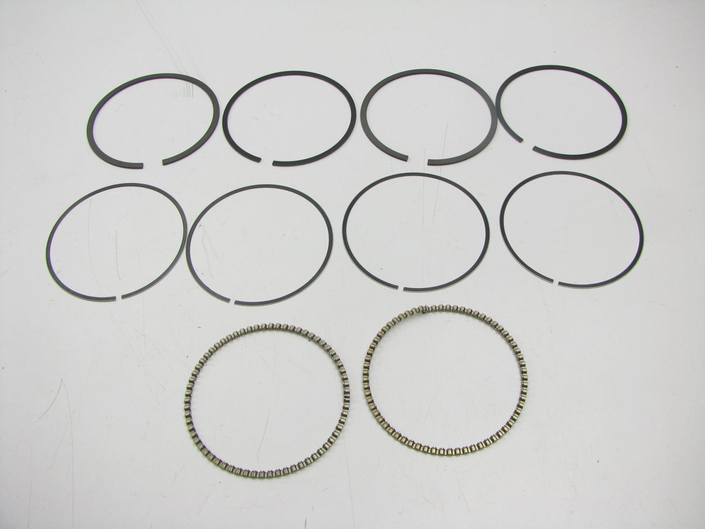 DOES 2 PISTONS Ford F7TZ-6148-AA Partial Piston Rings STD 1995-2013 4.6L 5.4L-V8