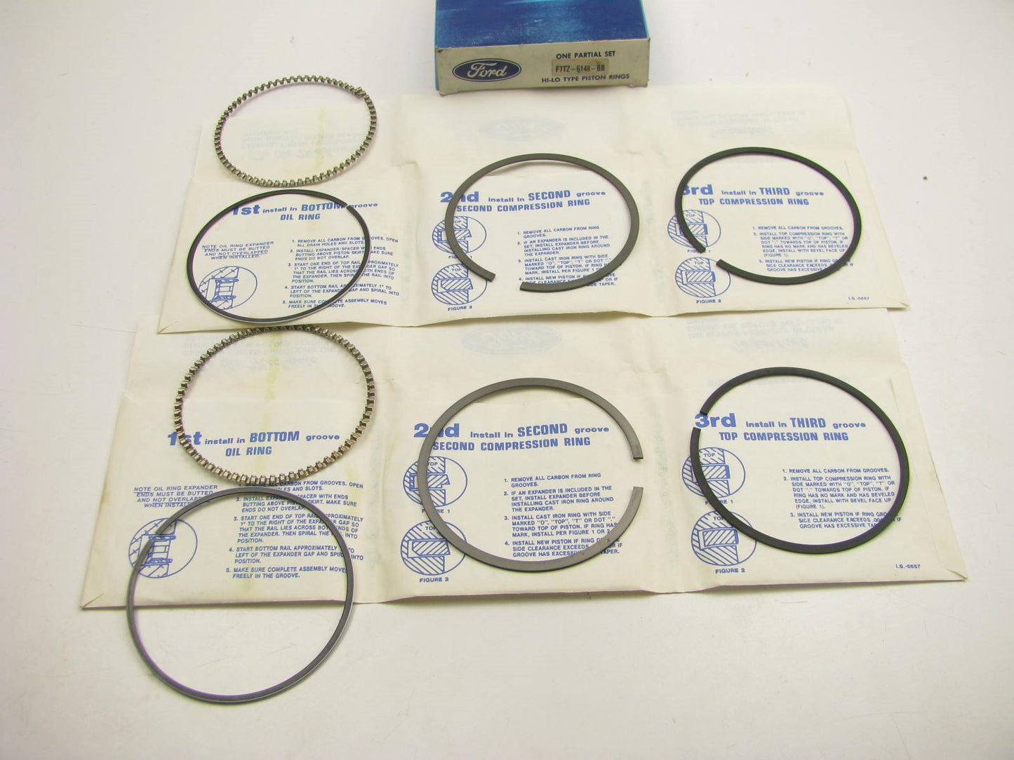 DOES (2) PISTONS ONLY - OEM Ford F7TZ-6148-BB Piston Rings 0.50mm Over 5.4L 4.6L