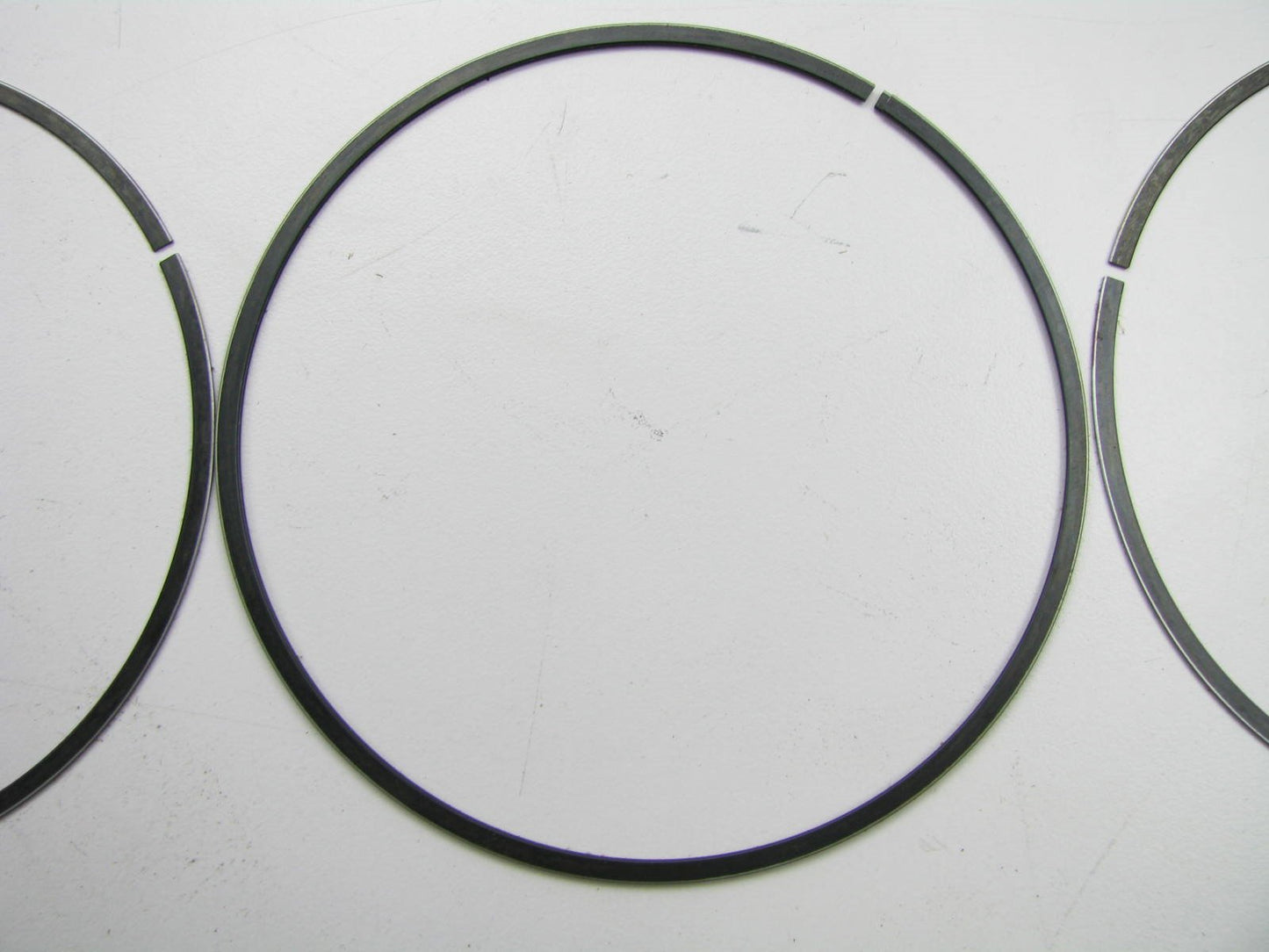 DOES (2) Pistons Only - OEM Ford Piston Rings .50mm SIZE 01-11 Ford 4.6L 5.4L V8