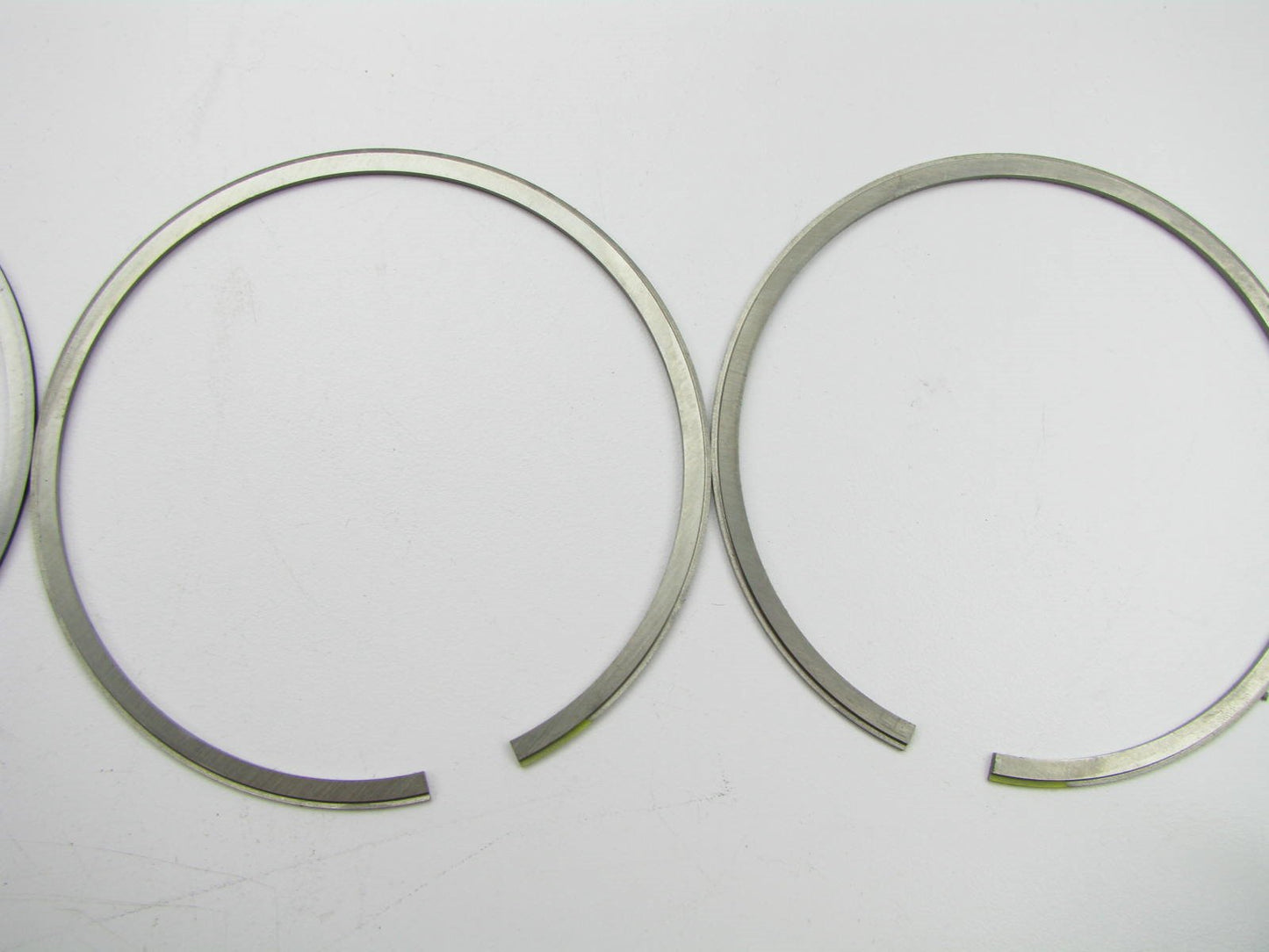 DOES (2) Pistons Only - OEM Ford Piston Rings .50mm SIZE 01-11 Ford 4.6L 5.4L V8