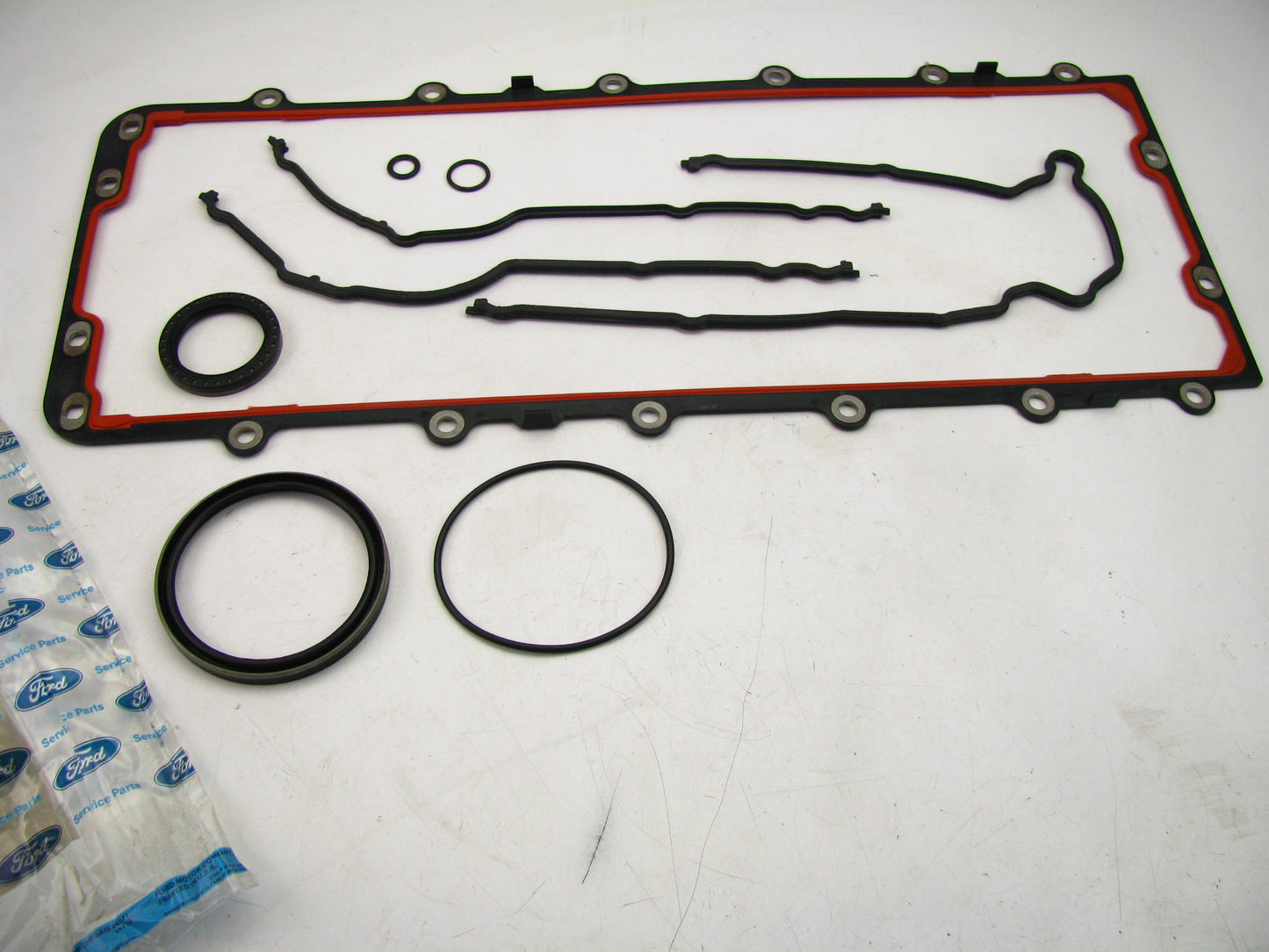 NEW - OEM Ford F7TZ-6E078-DA Lower Engine Gasket Set 1997-2006 6.8L V10