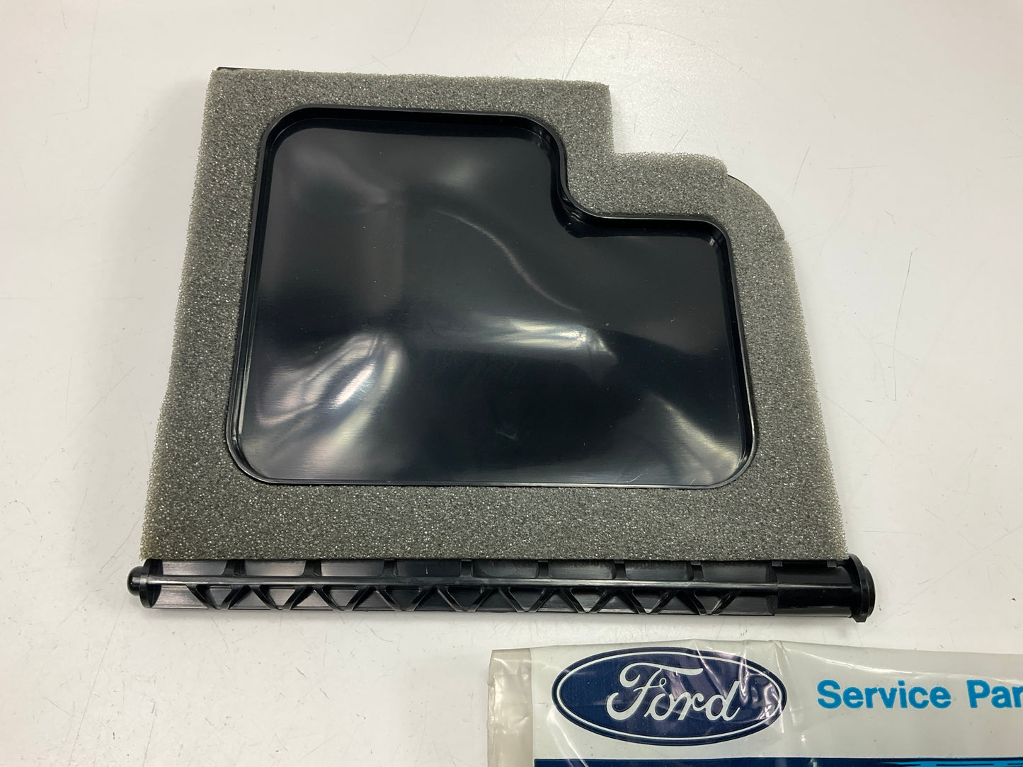 NEW  - OEM Ford F7UZ-18B545-AD HVAC Blend Door