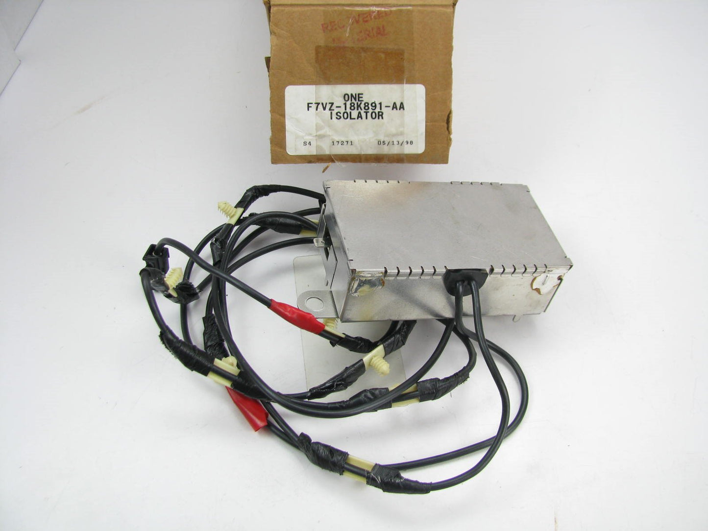 NOS OEM Ford F7VZ-18K891-AA Radio Antenna Isolator Booster Module F8VF-18K891-AC