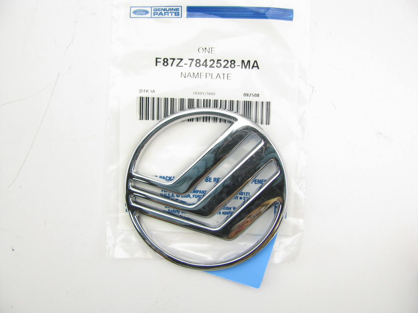 NEW - OEM Genuine LINCOLN Rear Liftgate Deck Trunk Emblem Lincoln MKX 2008-2010