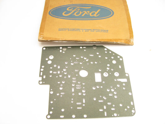 NEW - OEM Ford F8DZ-7Z490-AA AX4N Auto Trans Seperator Plate & Gasket #86