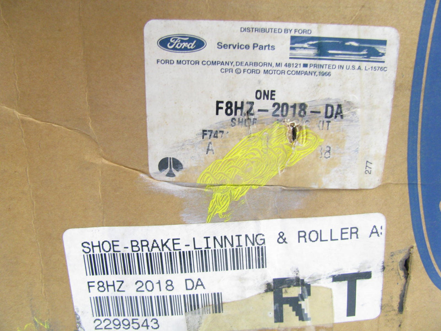 (1) NEW GENUINE OEM Ford F8HZ-2018-DA HEAVY DUTY TRUCK Brake Shoe