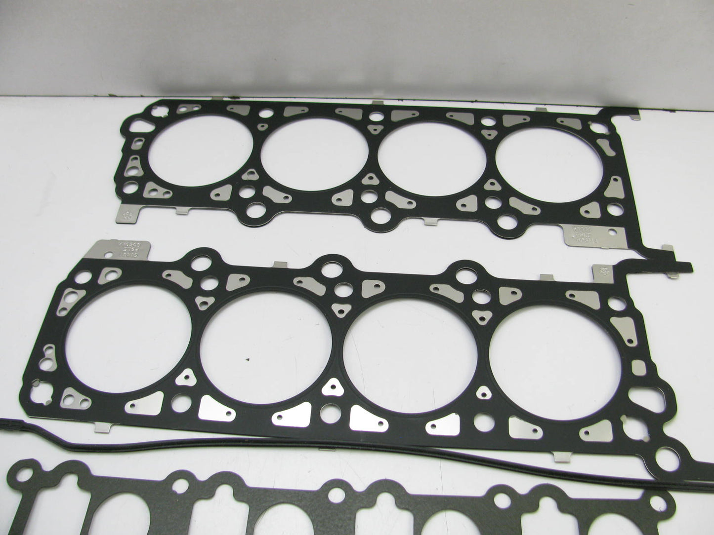 NEW - OEM Ford F8LZ-6079-AA Cylinder Head Gasket Set 1998 Lincoln Mark VIII 4.6L