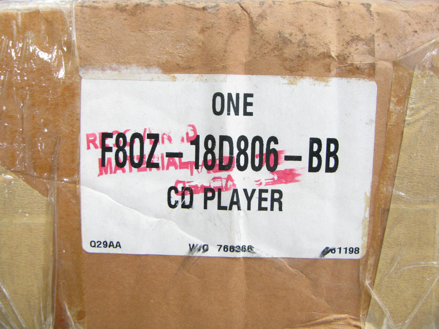 NEW - OEM Ford F8OZ-18D806-BB CD Changer 1995-1998 Lincoln Continental