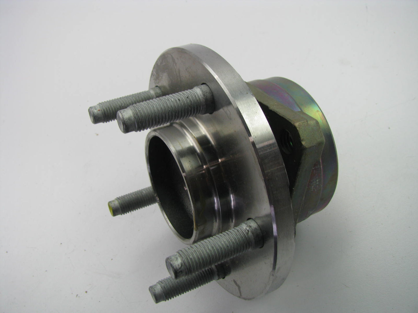 NEW GENUINE OEM Ford F8RZ-1104-AA Front Wheel Hub & Bearing