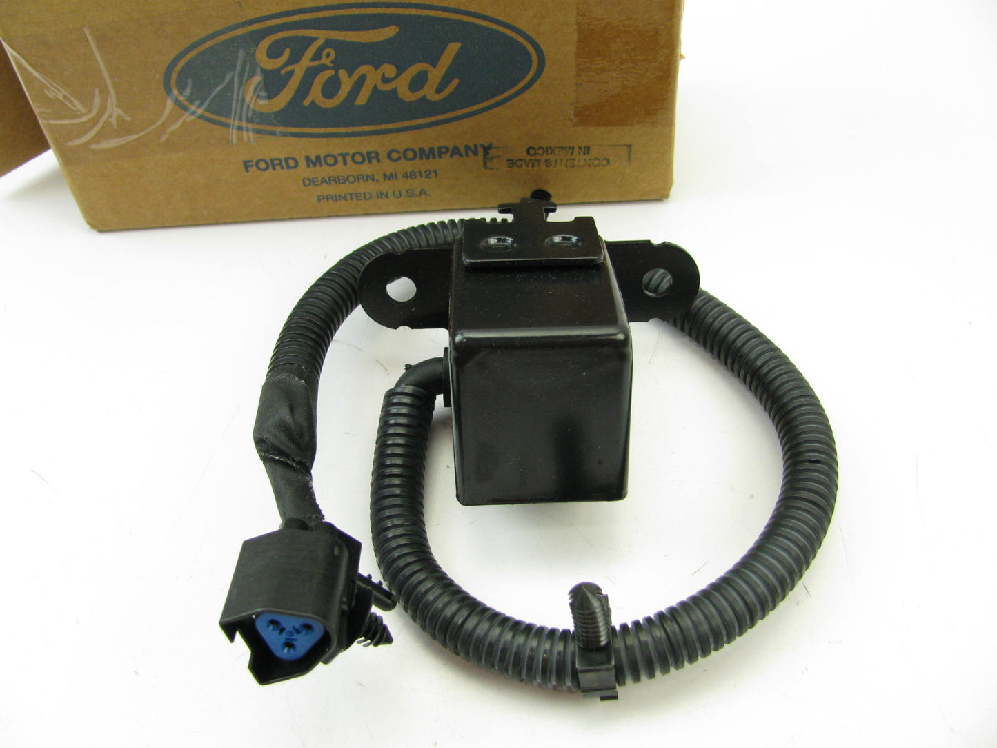 Ford OEM F8RZ-14B004-AA Front Right SRS Impact Sensor 1998-2000 Contour Mystique