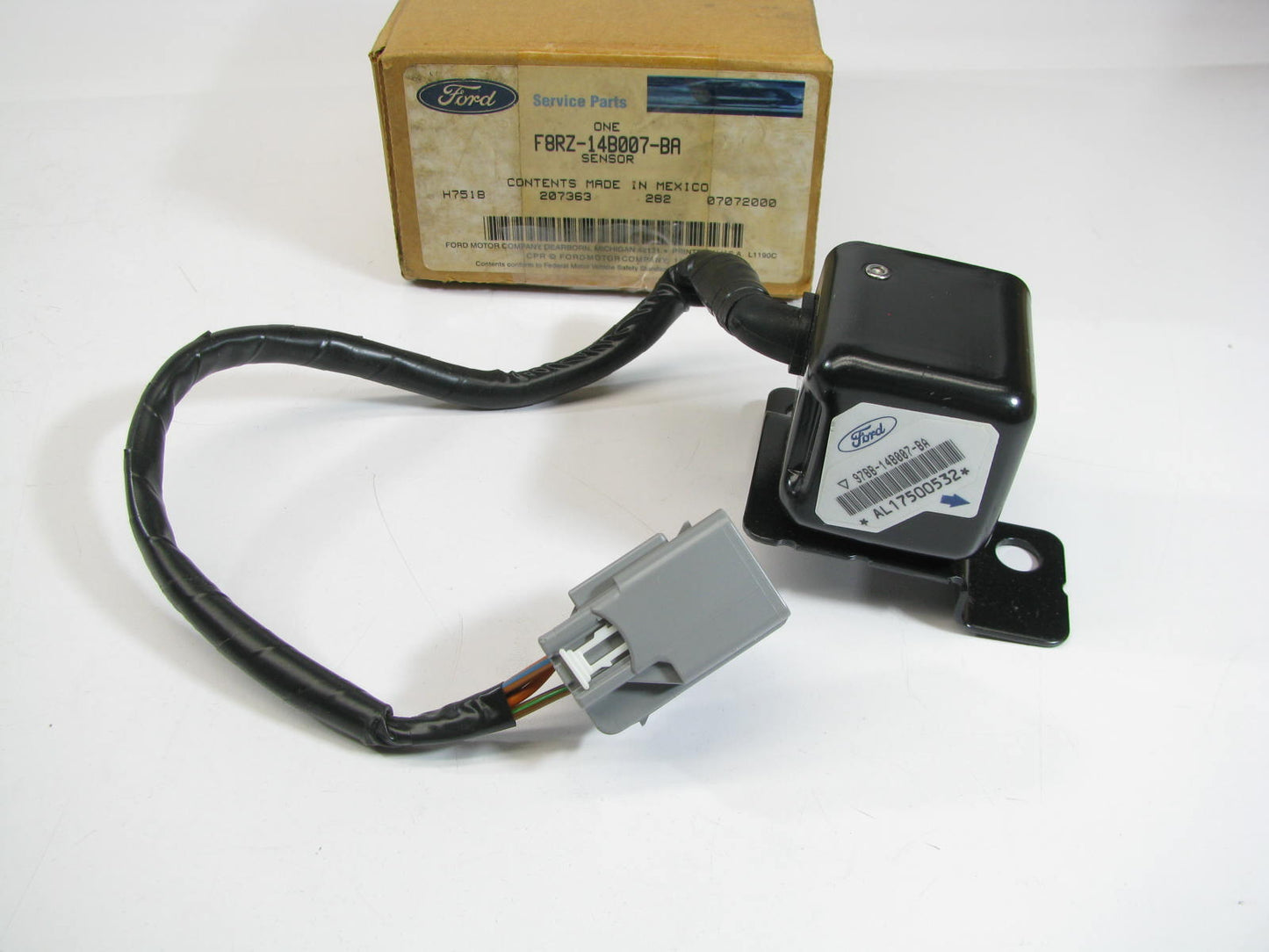 NEW GENUINE OEM Ford F8RZ-14B007-BA REAR SRS Crash Sensor 97BB-14B007-BA