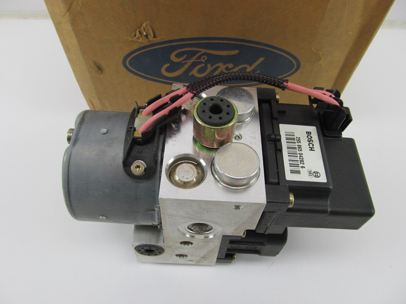 NEW GENUINE OEM Ford F8RZ-2M110-BA  ABS Pump WITHOUT Traction Control ONLY