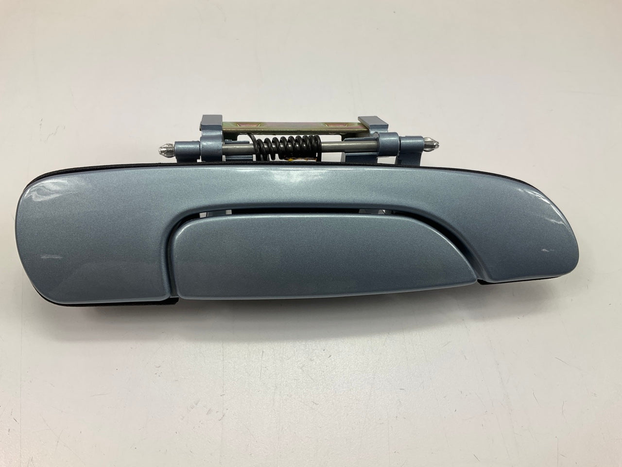 NEW - OEM Ford F8RZ-5426604-AAD Front Right Door Handle 1998-00 Mercury Mystique