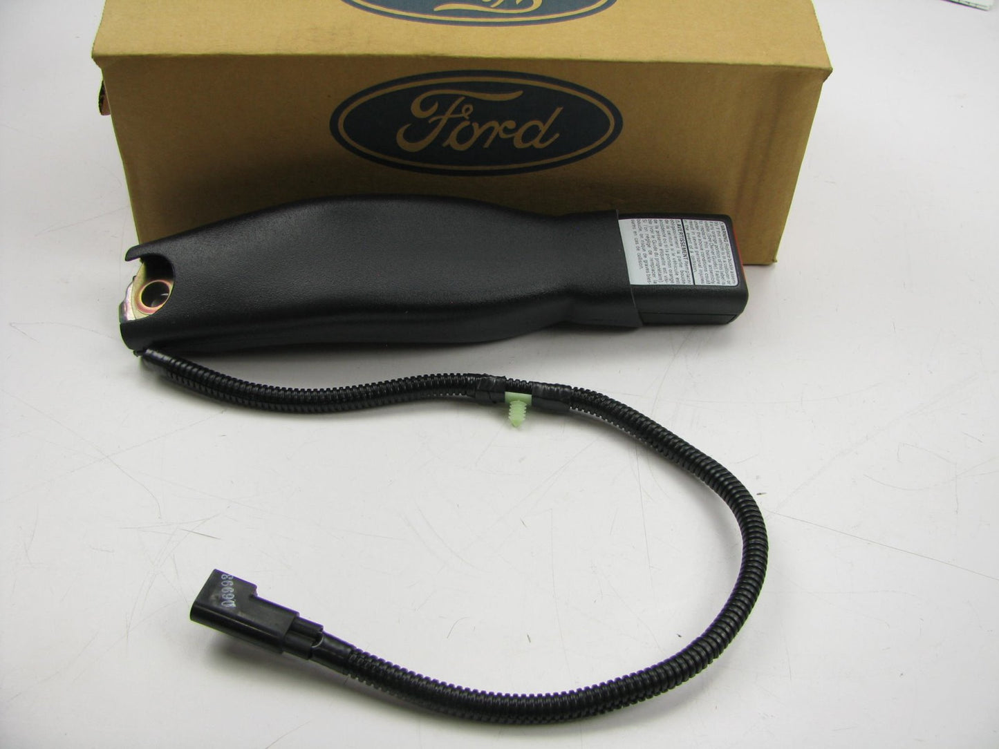 Ford OEM F8RZ-5461203-AAC Front Left Seat Belt Buckle 1995-1998 Mercury Mystique