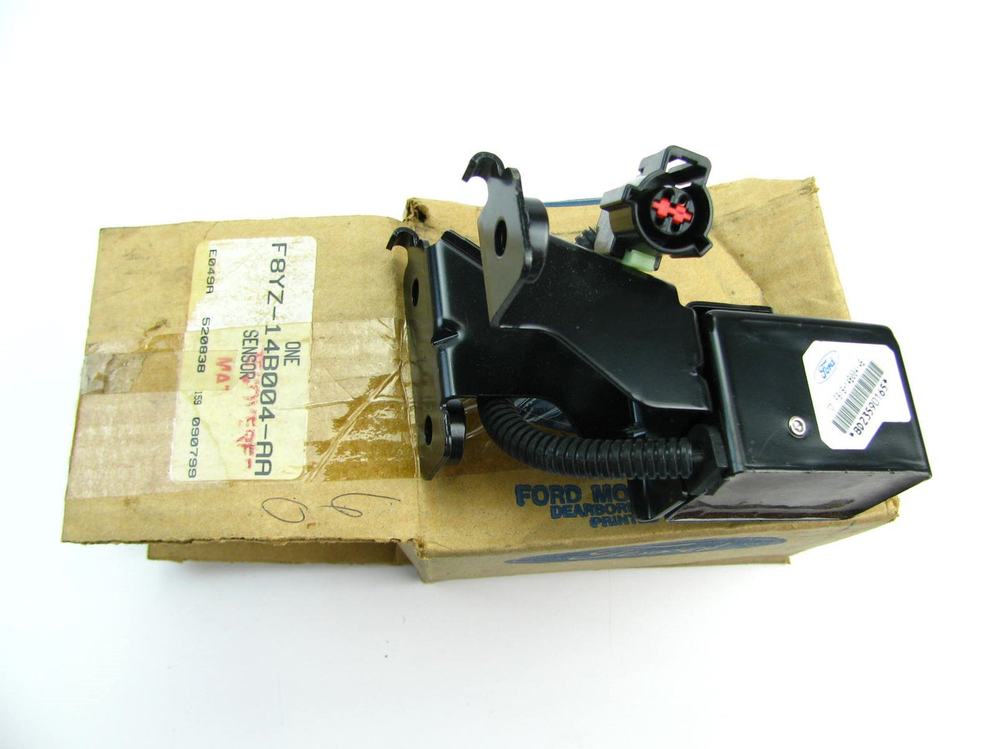 NEW Genuine OEM Ford FRONT RIGHT SIDE Air Bag Crash Impact Sensor 1998-03 Ranger