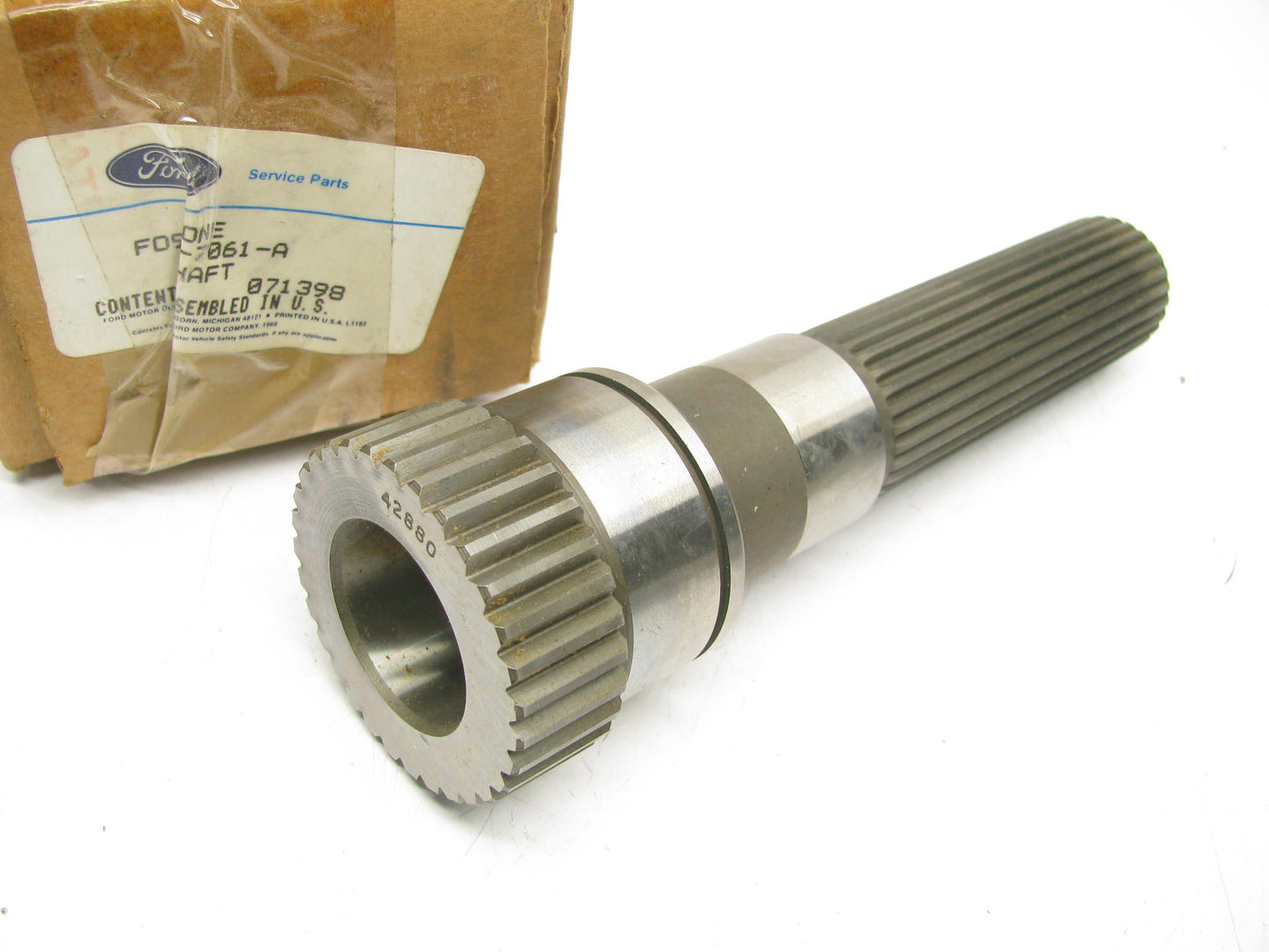 OEM Ford Rear Output Shaft F09Z-7061-A  For Various 1990-1995 Ford Trucks