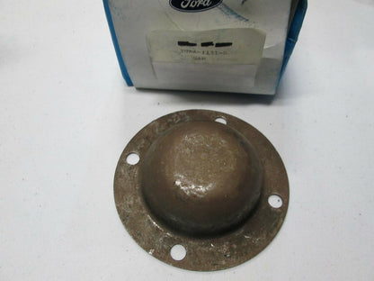 NEW - OEM Ford TGAA-1131-B Front Hub Grease Cap