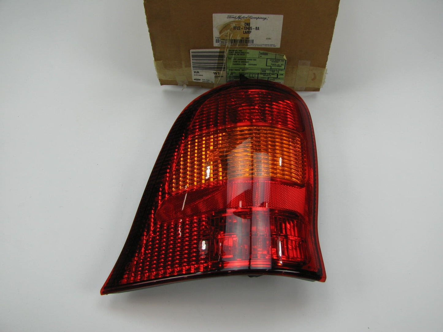 EXPORT ONLY - Ford XF2Z-13405-BA Tail Light Lamp - LEFT 1999-2003 Windstar