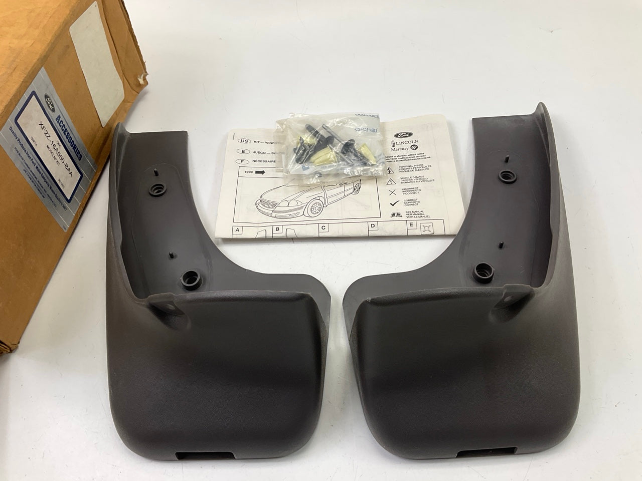 Ford XF2Z-16A550-BAA-GRAY Rear Splash Guards / Mud Flaps - 2001-2003 Windstar