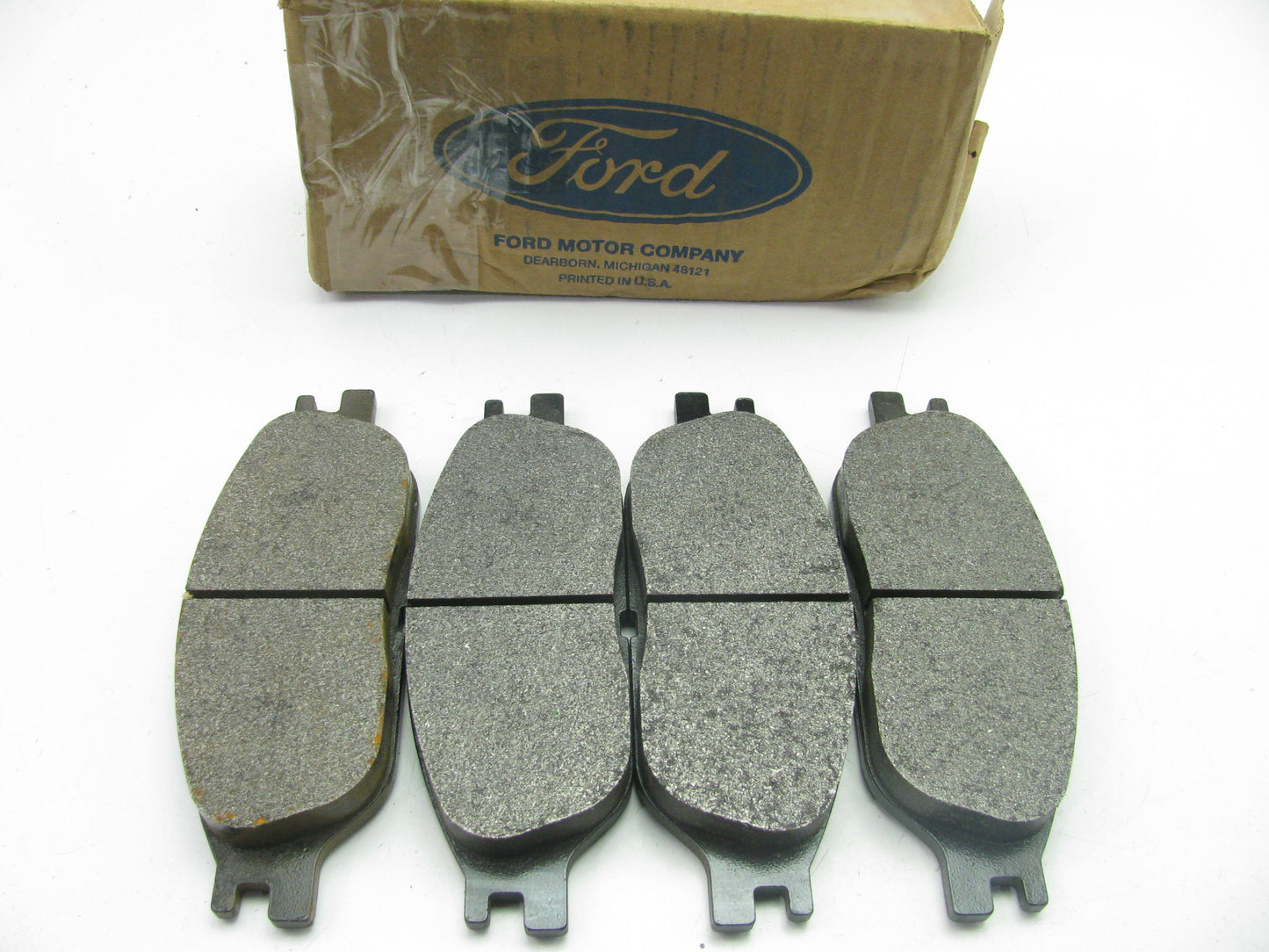 NEW GENUINE OEM Ford XF2Z-2001-SA Front Disc Brake Pads 1999-2003 Ford Windstar
