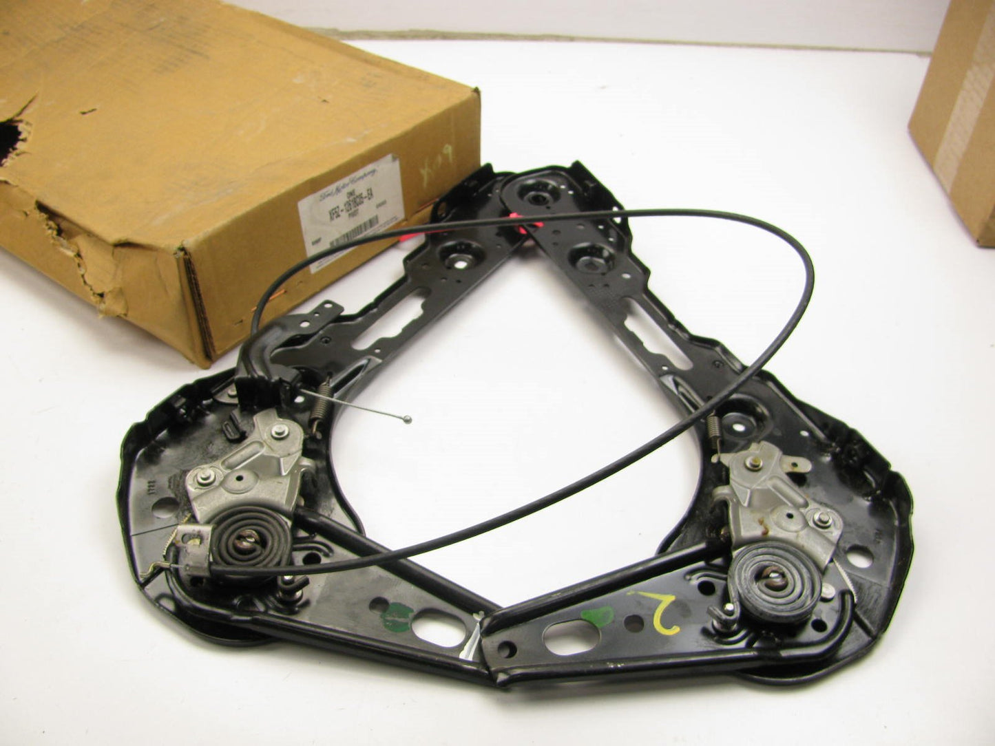 NEW - OEM Ford XF5Z-12618C05-EA Front Left Seat Pivot 1999-2002 Mercury Villager