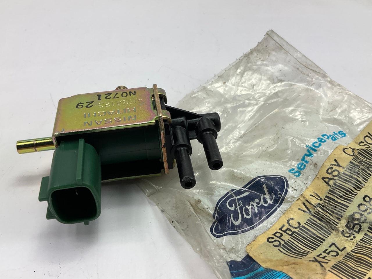 NEW - OEM Ford XF5Z-9B998-AA Vapor Canister Purge Valve