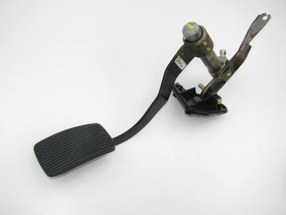 NEW OEM Ford XL1Z-9725-BA  Auto Trans Accelerator Pedal 99 Expedition Navigator