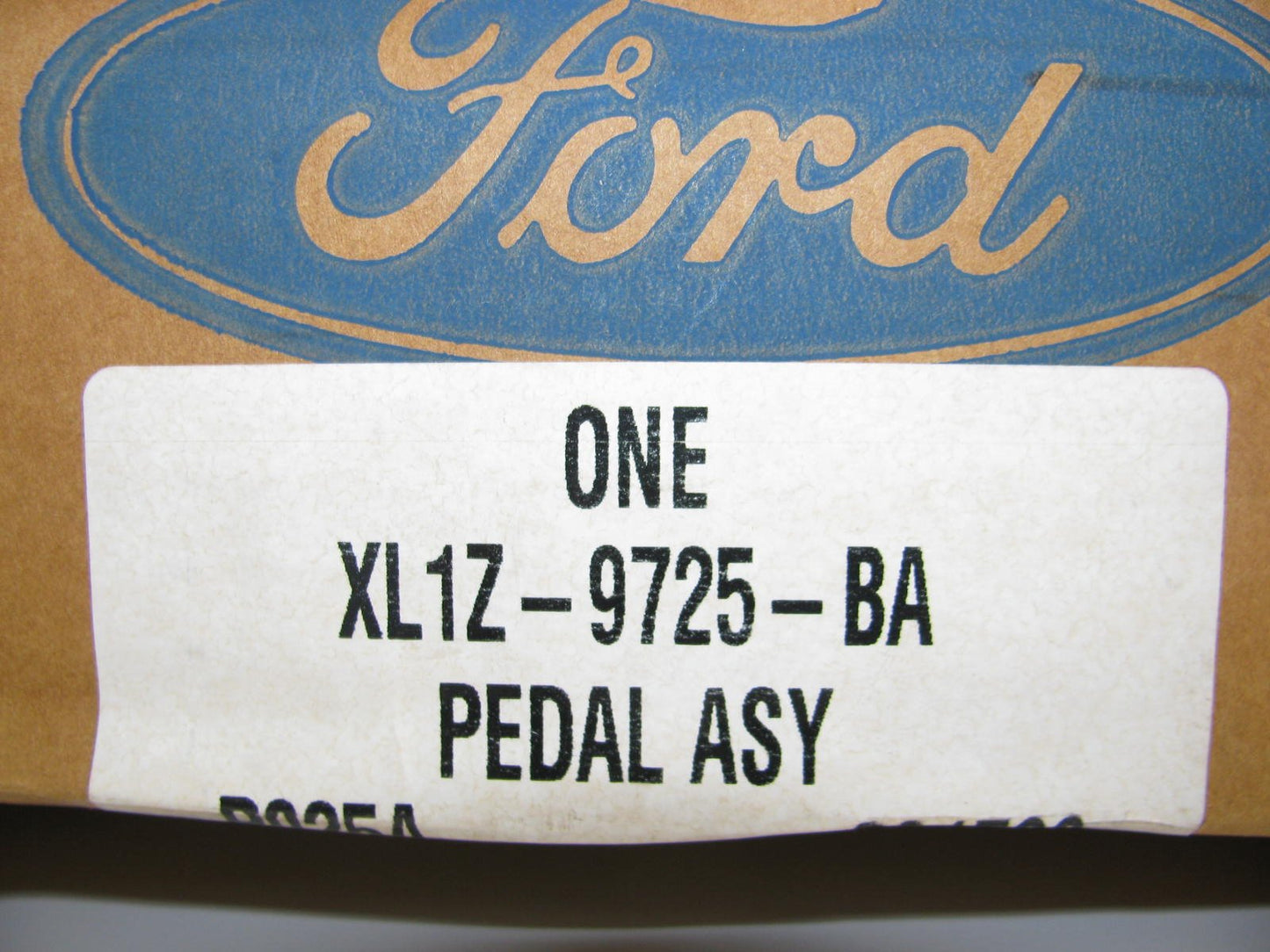 NEW OEM Ford XL1Z-9725-BA  Auto Trans Accelerator Pedal 99 Expedition Navigator