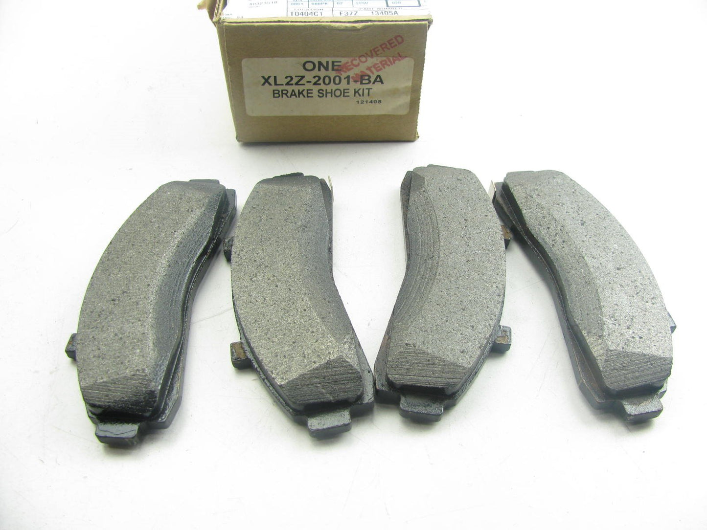 NEW GENUINE OEM Ford XL2Z-2001-BA Front Disc Brake Pads