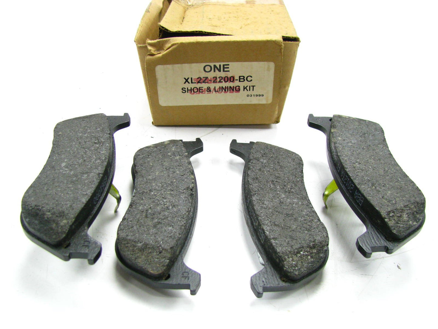 NEW OEM Ford REAR Disc Brake Pads XL2Z-2200-BC    For 1998-2002 Ford Ranger