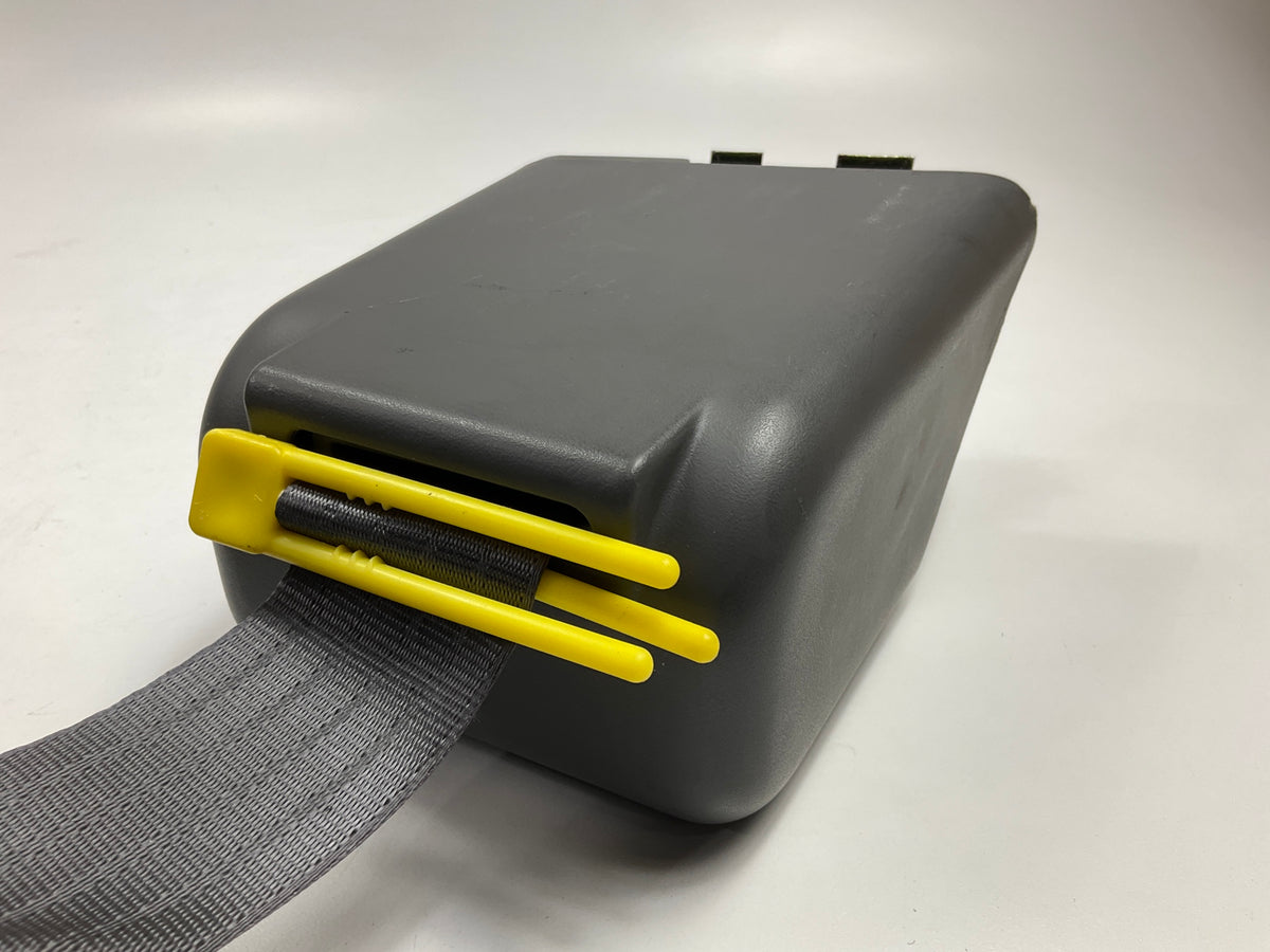 NEW - OEM Ford XL3Z-18611B09-AAD Front Left Seat Belt 1999 F-150 F-250 Super Cab