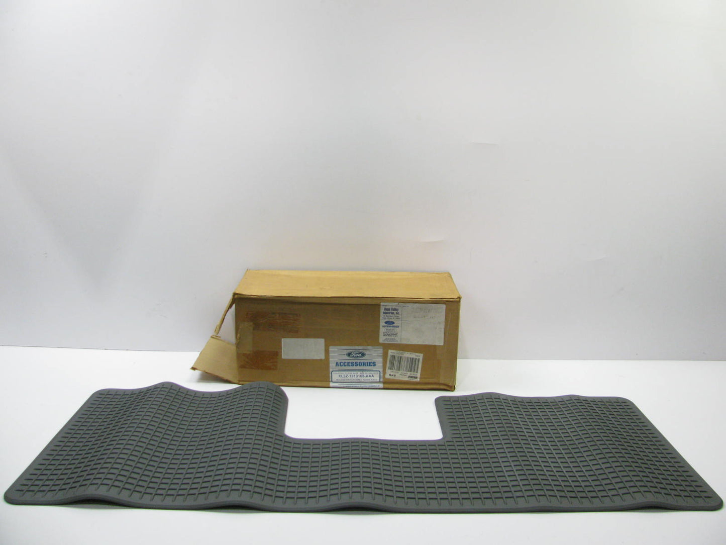 OEM Ford XL5Z-1313106-AAA REAR Plastic Full Width Floor Mat For 1999-00 Ranger