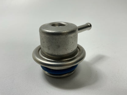 NEW - OEM Ford XL5Z-9F775-AA Fuel Pressure Regulator